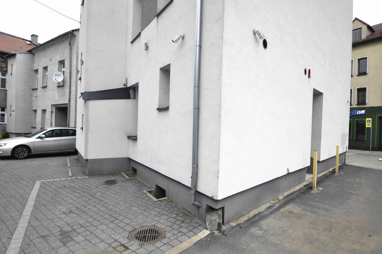 Apartament Platynowy - Centrum Gliwic Z Parkingiem Гливице Екстериор снимка